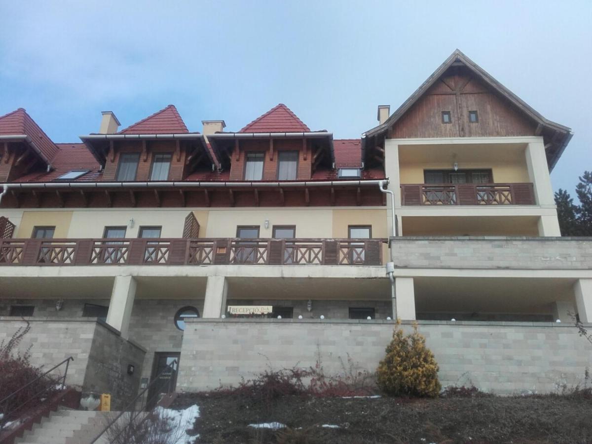 Chill Hill Apartment Egerszalok Luaran gambar