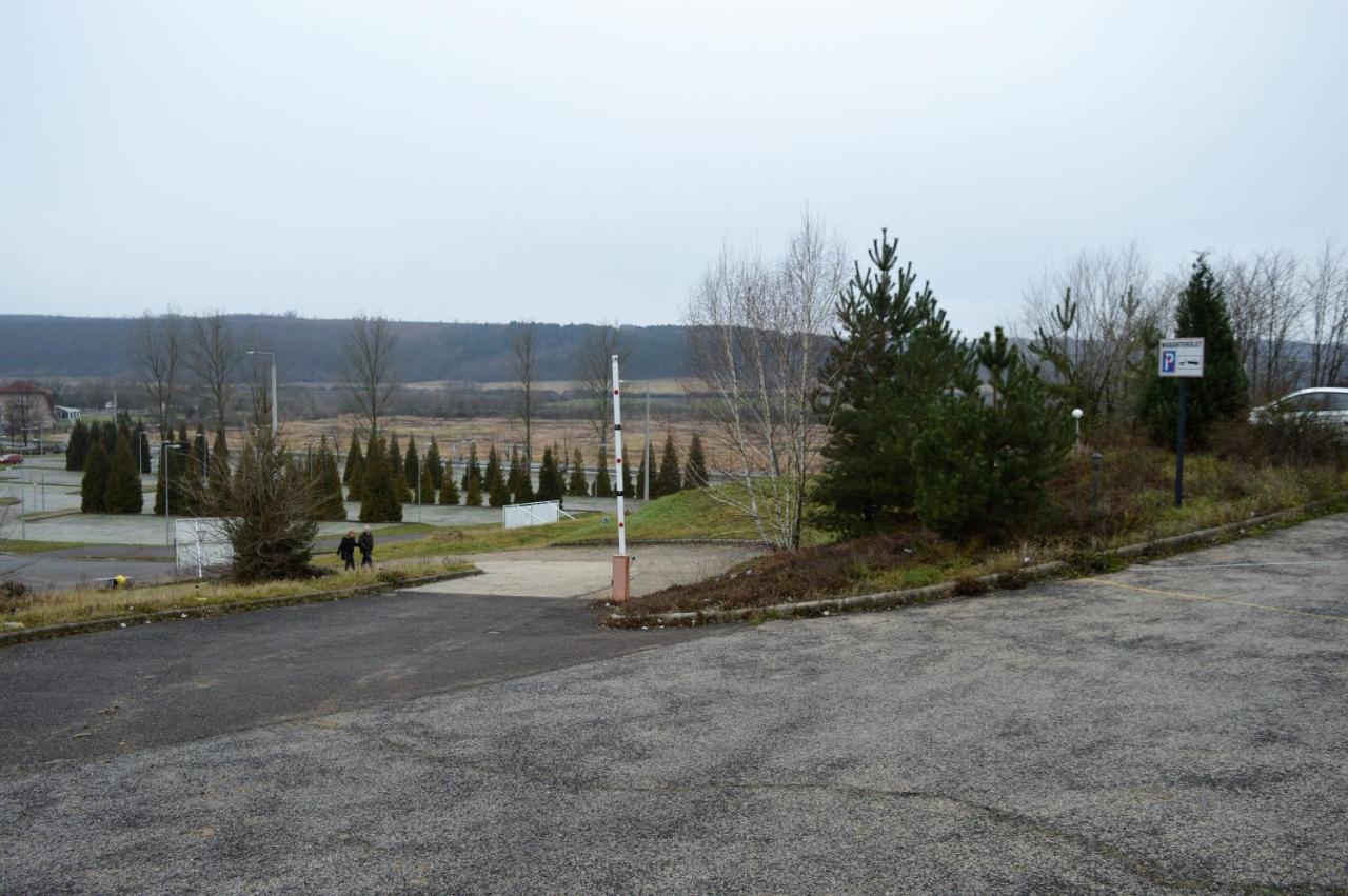 Chill Hill Apartment Egerszalok Luaran gambar