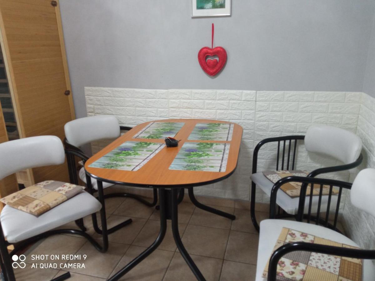 Chill Hill Apartment Egerszalok Luaran gambar